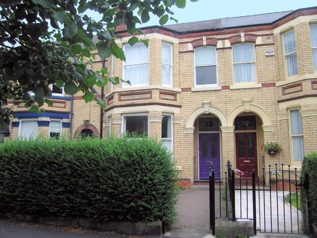 Victoria Avenue, HULL, HU5 3DR