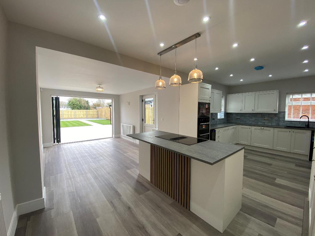 Golf Links Road, HULL, HU6 8RA